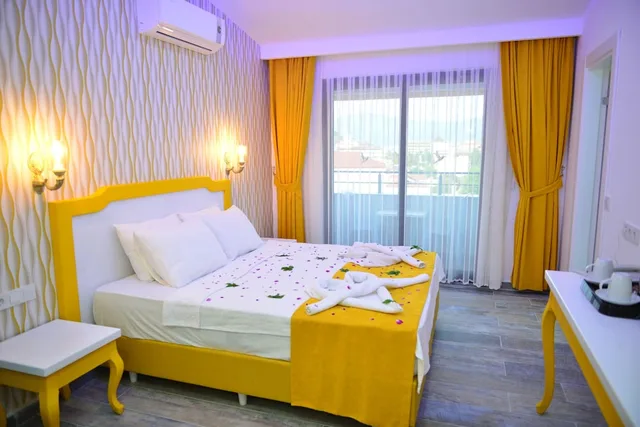 غرفة سوبيريور ثلاثية بسرير كوين، Alara Hotel 3/4