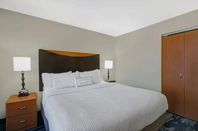 غرفة بسرير كينج، Fairfield Inn Suites Carlsbad 4/10