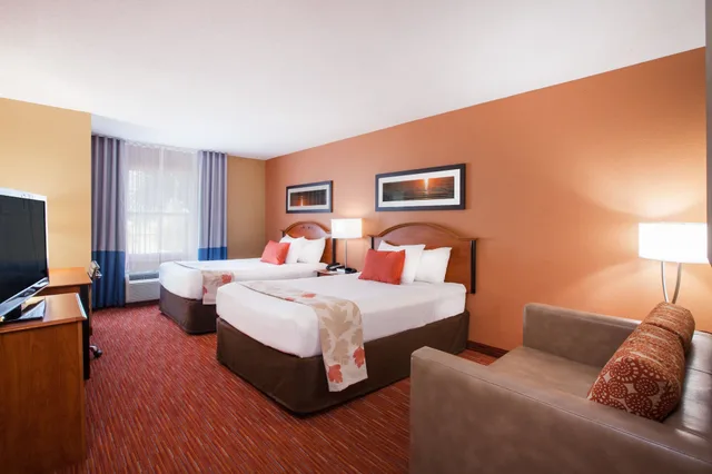 Efficiency, Suite, 2 Queen Beds, Accessible، Hawthorn Suites by Wyndham Corpus Christi 2/4