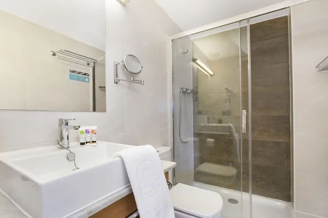 شقة بسريرين منفصلين بشرفة بغرفة نوم واحدة مع أريكة، Aparthotel Odissea Park 4/4