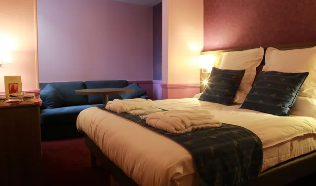 غرفة قياسية ثلاثية، Hotel Poussin 1/1