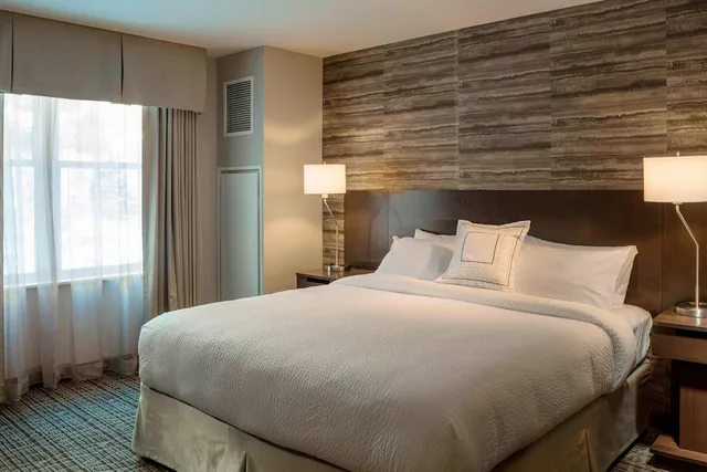 غرفة بسرير كينج لذوي الإعاقة، Fairfield Inn Suites Waterbury Stowe 1/2