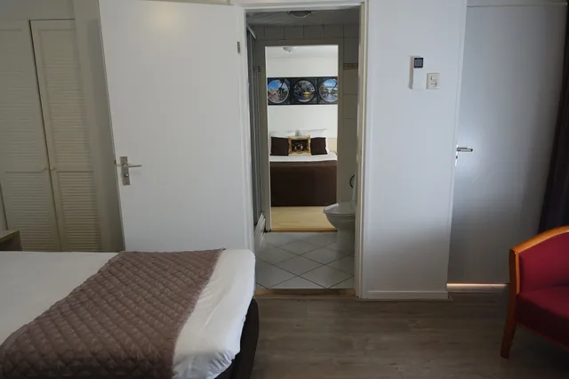 Bungalow, Queen and Twin Beds, Garden Area، Hampshire Inn - Prinsengracht 2/3