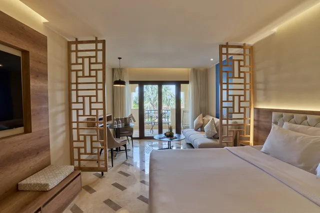 غرفة عائلية بإطلالة على البحر، Steigenberger ALDAU Beach Hotel 1/5