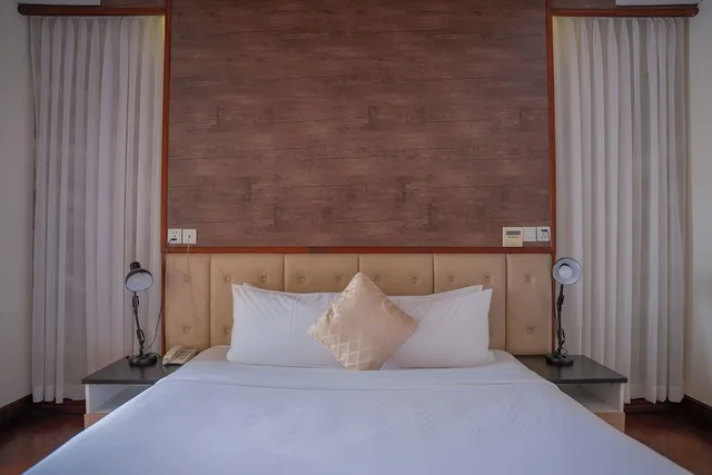 غرفة ديلوكس بسرير كينج بإطلالة على المدينة، LCS Hotel & Apartment 10/10