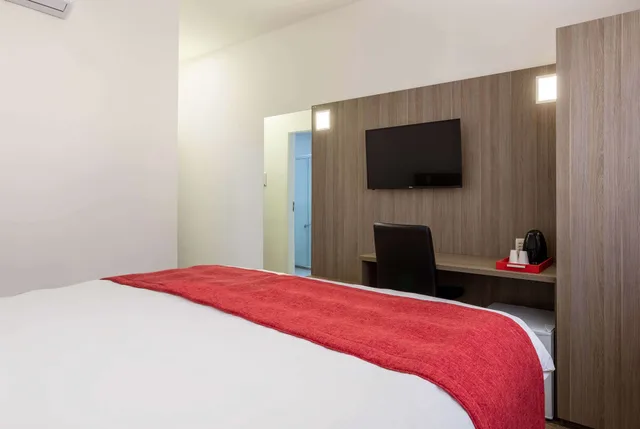 غرفة قياسية بسرير كينج، Ramada Encore by Wyndham Osasco 1/5