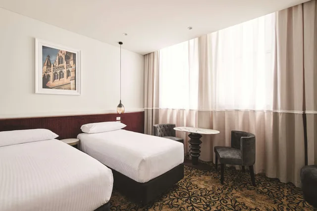 غرفة ركنية بسريرين منفصلين بإطلالة، Rendezvous Hotel Melbourne 1/4