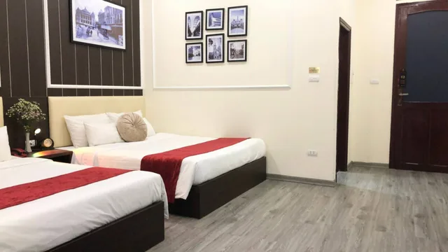 جناح عائلي بسريرين كوين بإطلالة على المدينة بشرفة، Hanoi Elpis Hotel 3/5