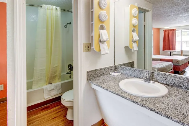 غرفة قياسية بسريرين كوين للمدخنين، Motel6 Atlanta Airport - Union City 7/8