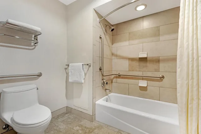 غرفة قياسية بسرير كوين، Best Western Plus Silver Saddle Inn 3/4