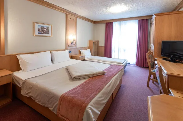 غرفة كلاسيكية ثلاثية، Hotel Intermonti 4/10