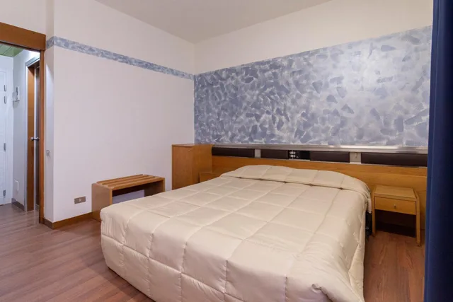 غرفة بسرير مزدوج أو سريرين منفصلين بإطلالة على البحر، Park Hotel Rimini 4/10
