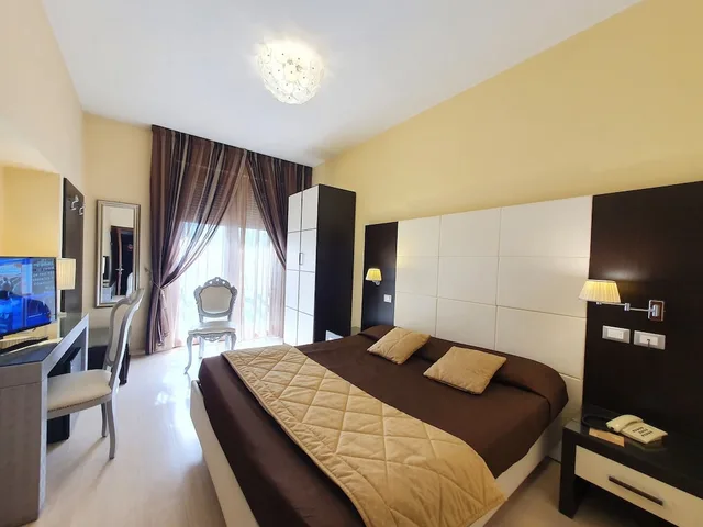 غرفة قياسية بسرير مزدوج، Hotel Continentale 1/1