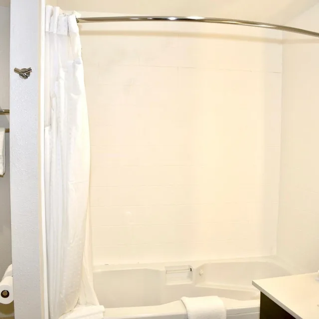 Xtra Space, Standard, King Bed، HOLIDAY INN EXPRESS WINDSOR SONOMA WINE COUNTRY 2/2