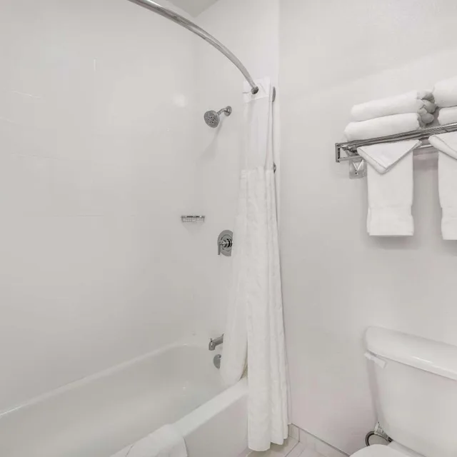 جناح ديلوكس بسريرين كوين مع أريكة، City Express by Marriott Redmond Airport 8/10