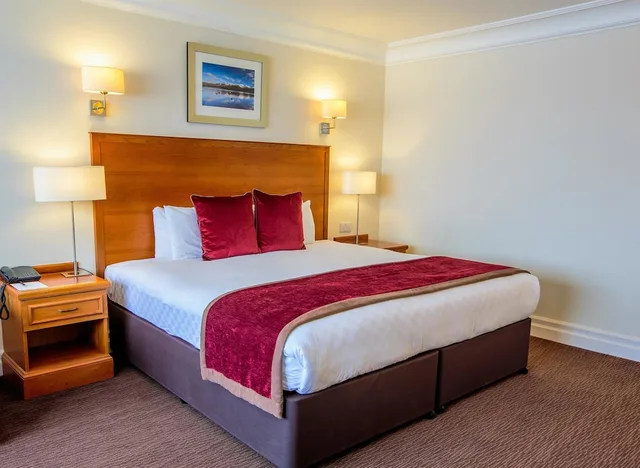 غرفة قياسية بسرير كينج، The Aberdeen Altens Hotel 4/5