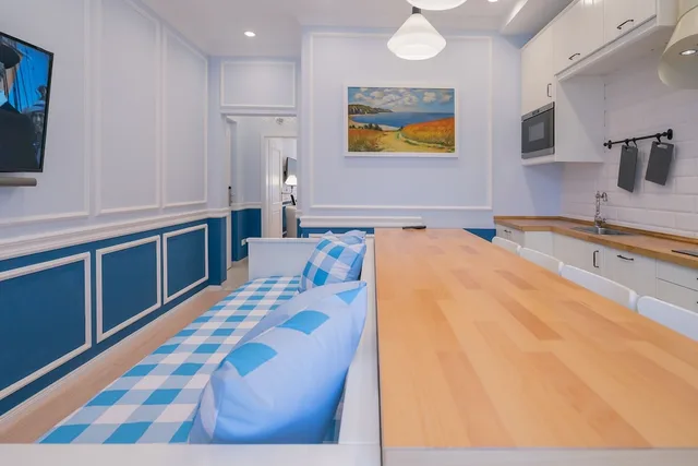 استوديو بسرير كوين، Revelton Suites 6/7