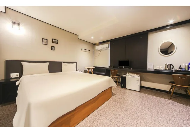 غرفة ديلوكس بسرير كوين، Elysee Hotel 3/10
