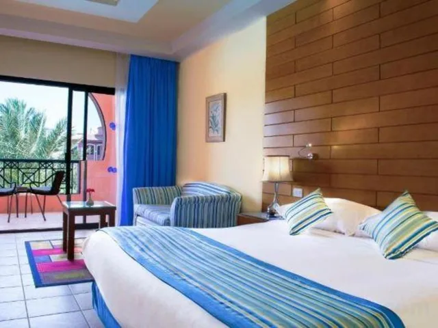 جناح جونيور بسرير كينج، Parrotel Aqua Park Resort 2/4