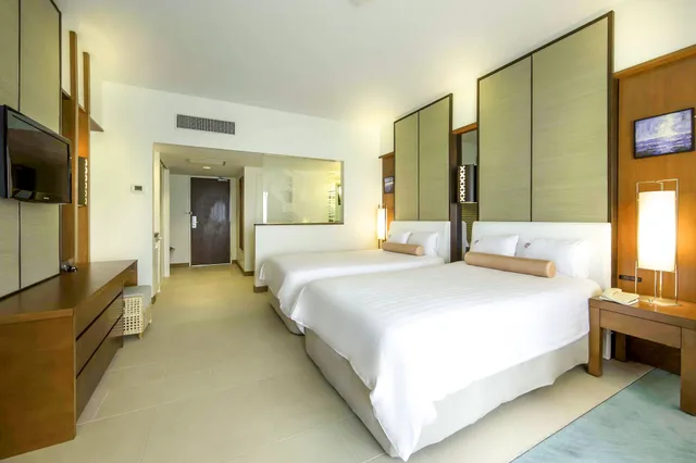 Premier, Twin Beds, Ocean Front, Lounge Access، Hotel Nikko Guam 5/7