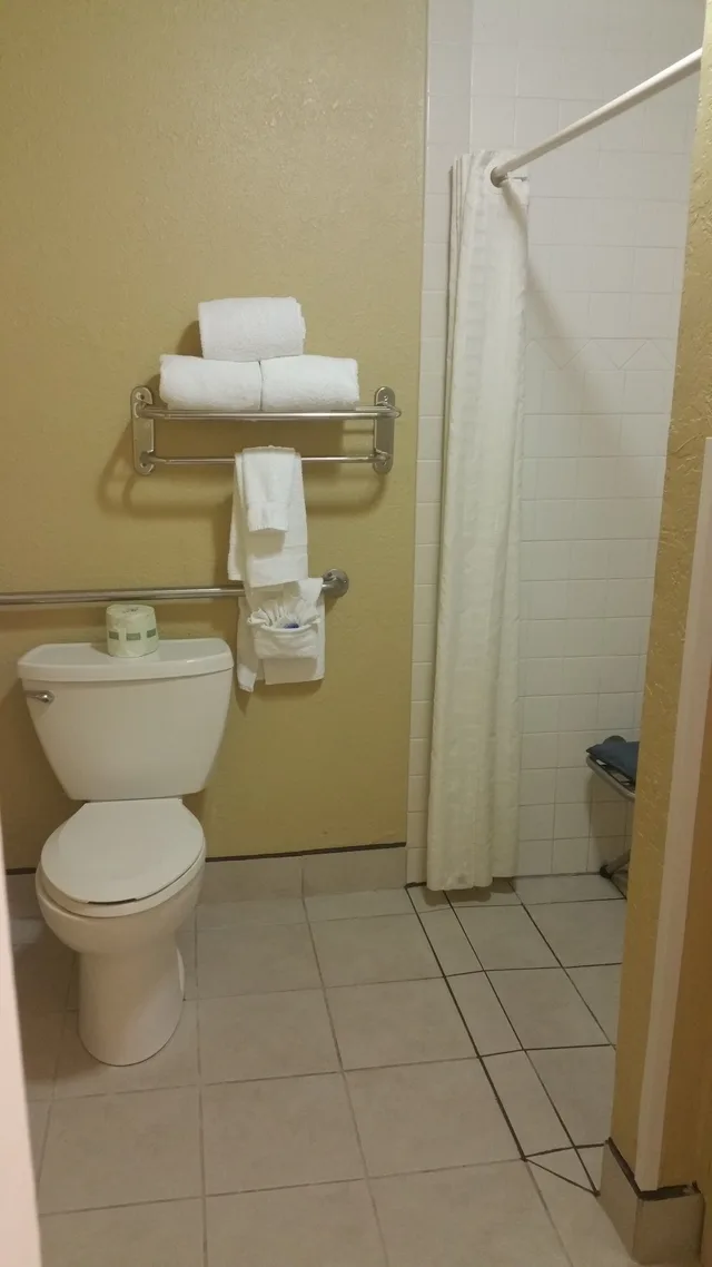 غرفة قياسية بسرير كينج لذوي الإعاقة، Best Western Plus Sonora Oaks Hotel & Conference Center 5/7