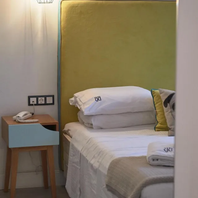 غرفة ديلوكس بسرير مزدوج، Blue Bottle Hotel 8/10