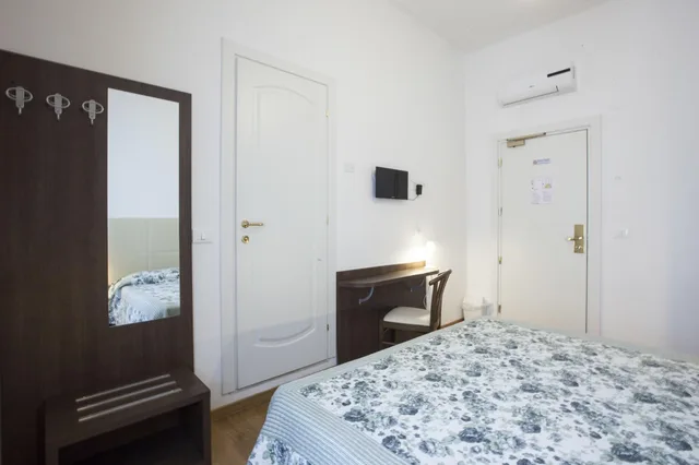 غرفة بسرير مزدوج بغرفة نوم واحدة، Albergo Amalfi Milano 7/10
