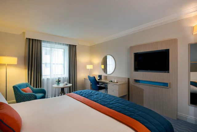 Superior, Single, 2 King Beds، Leonardo Royal Hotel Brighton Waterfront 2/3