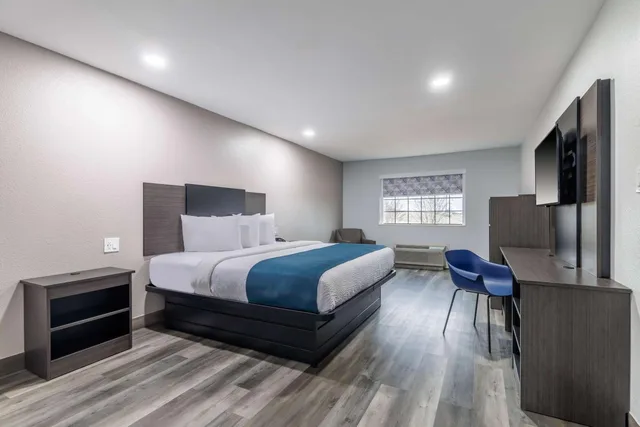 غرفة بسرير كينج، Motel6 Brenham, TX 1/5