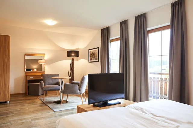 4 Bedrooms, Chalet, 10 Beds, Sauna, Dormio Resort Obertraun 3/5