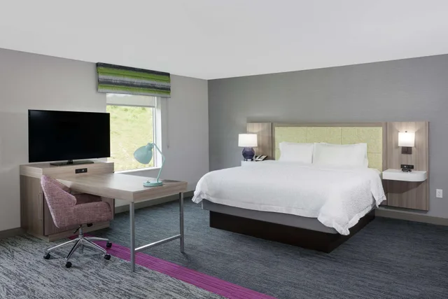 جناح بسرير كينج، Hampton Inn & Suites Rocky Hill-Hartford South Ct 2/3