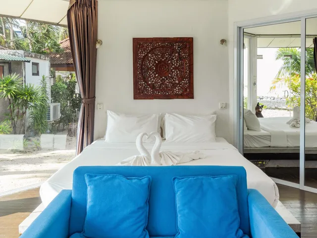 Villa, Beach Front, Am Samui Resort 4/10