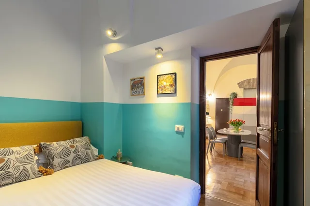 شقة بسرير كوين وسرير فردي مع أريكة، Rome Accommodation - Coronari 2/10
