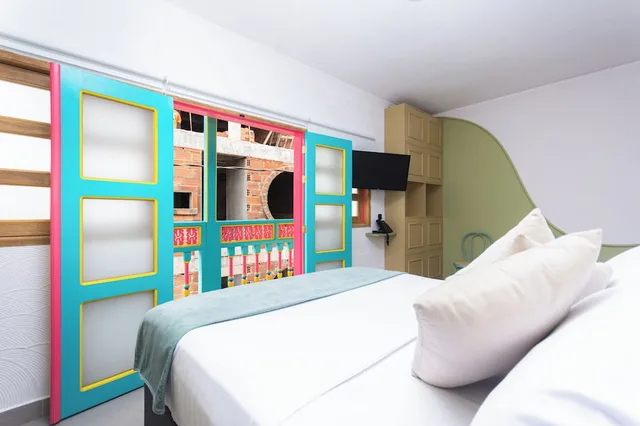 غرفة كومفورت بسرير مزدوج وسرير فردي، Hotel Chromatic 4/5