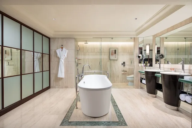 Plaza, Crown, Suite, King Bed، Crowne Plaza Fudan 4/5