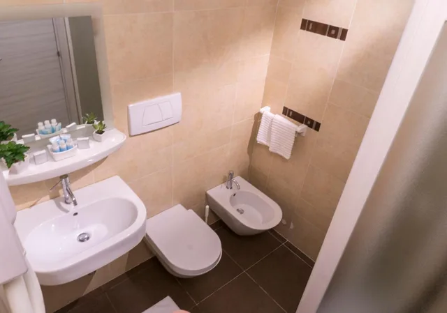 غرفة ثلاثية، Hotel Scialara 3/4