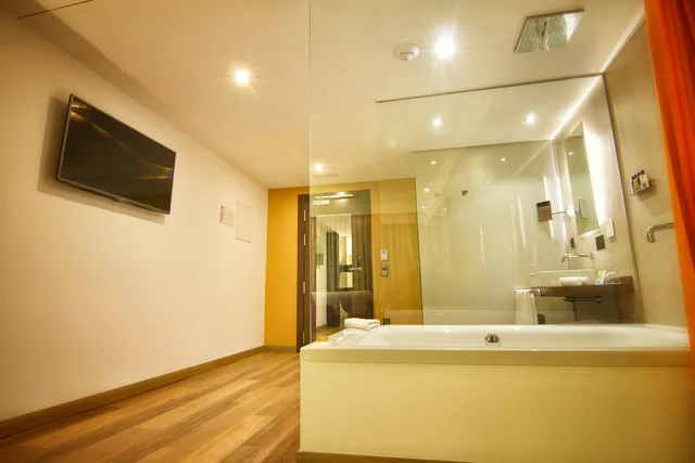 Junior Suite, Golf Course Jetted Tub، MB BOUTIQUE HOTEL 3/4