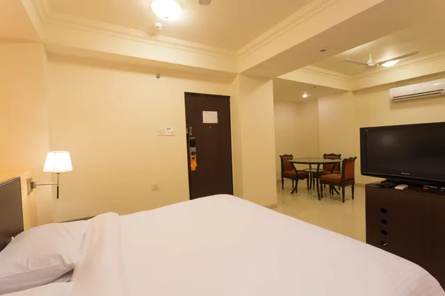 جناح تنفيذي بسرير كوين بغرفة نوم واحدة، Ginger Hotel Thane 8/10