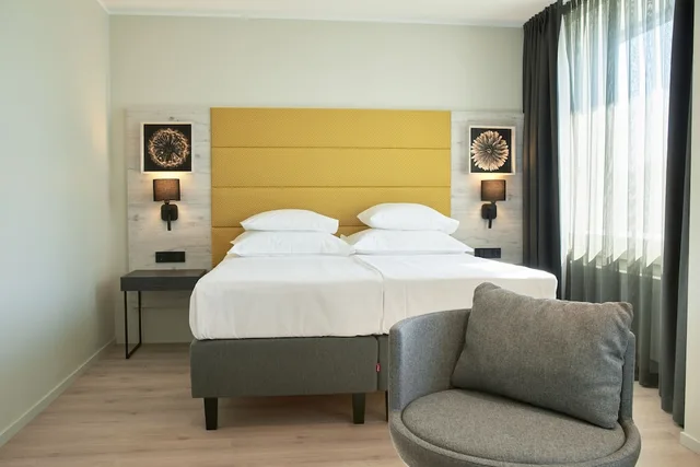 غرفة عائلية بسرير كوين مع أريكة، Tallink City Hotel 4/8