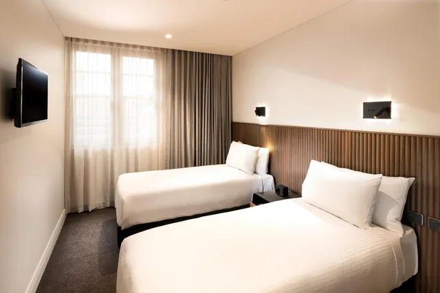 جناح بريميير بسرير كينج بغرفتي نوم، Majestic M Suites 2/7