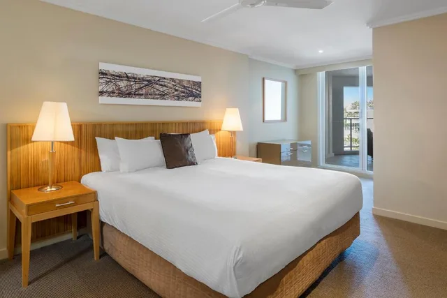3 Bedroom Ocean View, Oaks Hervey Bay Resort and Spa 1/6