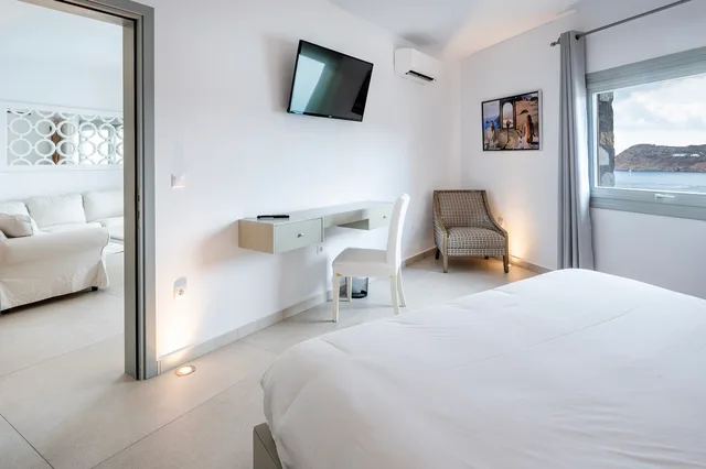 فيلا بغرفتي نوم بمسبح خاص، Smy Mykonos Suites Villas 1/6