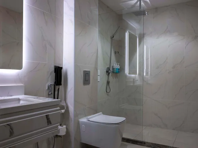 غرفة كلاسيكية بسريرين منفصلين، فندق ميركيور خميس مشيط(Mercure Hotel Khamis Mushayt) 3/4
