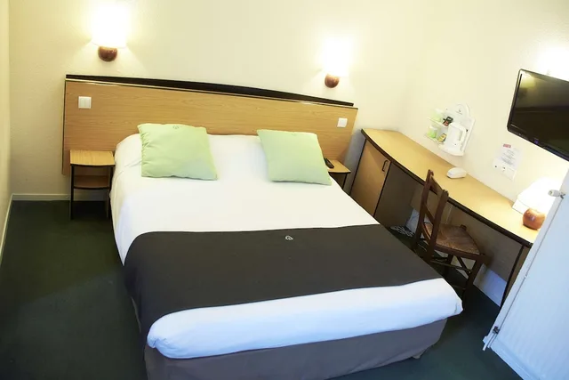 غرفة قياسية بسرير مزدوج، Hotel Restaurant Campanile Dijon Centre Gare 7/9