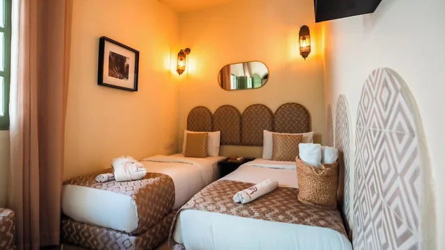 غرفة بسريرين منفصلين وسرير كوين، Riad Dar Tiflet 4/7