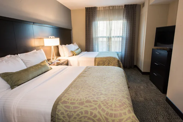 1 Bedroom, Suite, 2 Queen Beds, Kitchen, Staybridge Suites Albany Wolf Rd Colonie Center 1/5