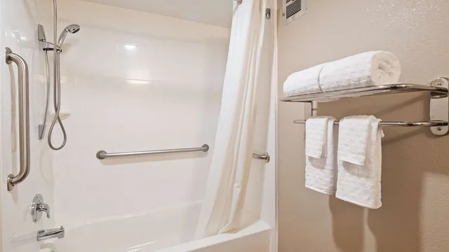 Room, Queen Bed, Accessible, Best Western Annapolis 3/3