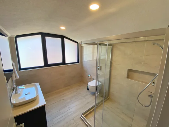 غرفة بانورامية بسرير كينج بإطلالة على الجبل مع أريكة، Göcek Arion Hotel 4/4