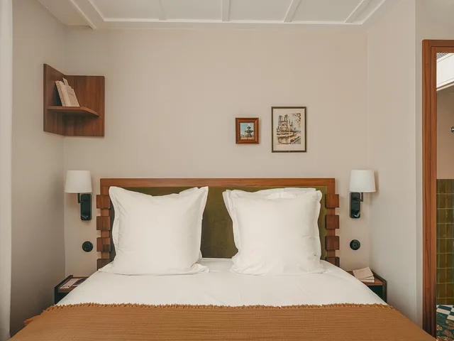 غرفة بسرير مزدوج بشرفة، Hotel du Savoir 2/10