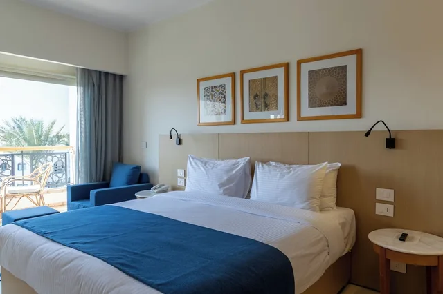 Comfort Room - West Bay (Adults Only 16+), Fort Arabesque Beach Resort 1/2
